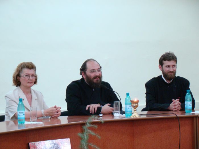 Luni 7 iunie, în amfiteatrul Colegiului Naţional “Ion Minulescu” din Municipiul Slatina, a avut loc conferinţa “Ortodoxia pentru tineri”, susţinută de către Pr. Conf. Univ. Dr. Constantin Necula, profesor în […]