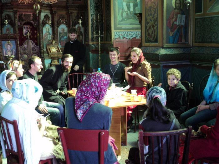 În ziua de 18 septembrie, la Parohia “Sfântul Nicolae – Coastă” din Slatina, a avut loc întrunirea cu grupul de tineri al parohiei, având ca temă de discuţie Horoscopul. Seara […]