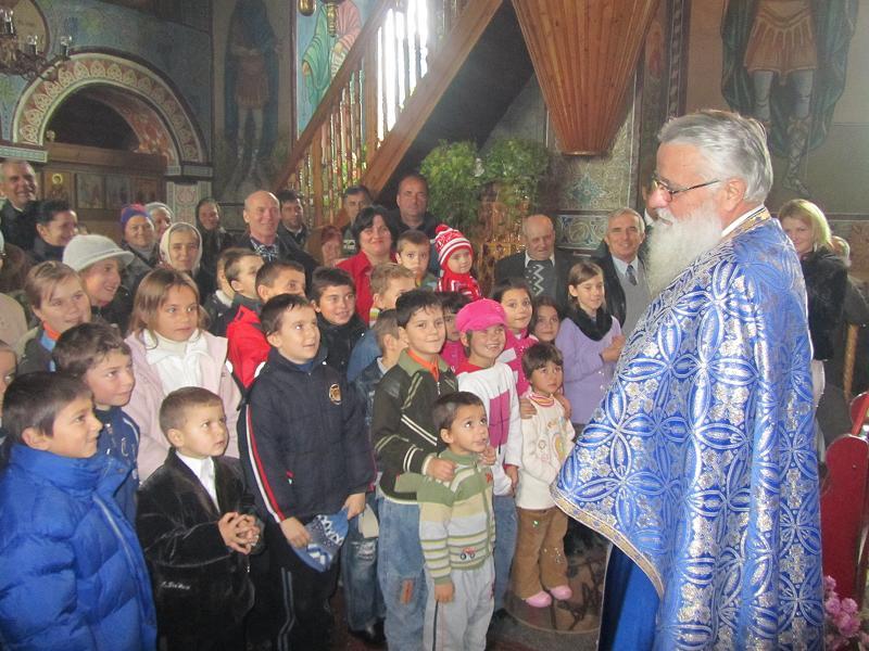 În zilele de 28 şi 29 decembrie, la Parohia Câmpu Mare, va avea loc cea de-a treia ediţie a concursului judeţean “Datini şi obiceiuri de Crăciun”, organizatori fiind Şcoala cu […]