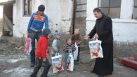 130 de copii, dar şi 10 vârstnici cu posibilități materiale reduse din Parohia Izvoru, com. Găneasa, au primit daruri de la Moş Crăciun  – alimente, dulciuri și articole de îmbrăcăminte – […]
