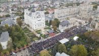 35000 de credincioși s-au rugat într-un glas la Iași, de ziua Cuv. Parascheva Hramul Mitropoliei Moldovei și Bucovinei, sărbătoarea Sfintei Cuvioase Parascheva, a adunat și în acest an în Capitala […]