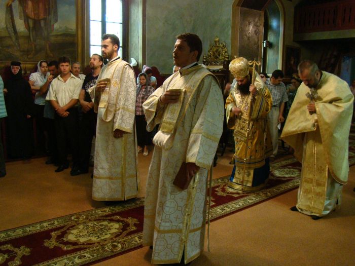 Duminică 25 iulie, PS Părinte Sebastian, Episcopul Slatinei şi Romanaţilor, a slujit Sfânta Liturghie la Paraclisul Episcopal “Sfânta Treime” din Municipiul Slatina, hirotonind întru preot, pe seama acestui paraclis, pe […]