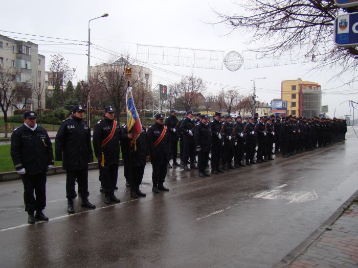 Ceremonia organizată în cinstea zilei ce evocă Marea Unire a românilor de la Alba Iulia din data de 1 Decembrie 1918 a adunat, în centrul Municipiului Slatina, reprezentanţi ai oficialităţilor […]