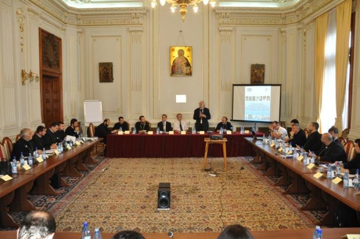 La Palatul Patriarhiei au început luni, 19 septembrie 2011, lucrările Congresului Naţional Hristos împărtăşit copiilor care se află la a IV-a ediţie. Evenimentul are ca scop trecerea în revistă a activităţilor […]