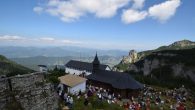 Mănăstirea Ceahlău, situată la altitudinea de 1.800 m, şi-a sărbătorit astăzi principalul hram – marea sărbătoare a Schimbării la Faţă, în prezenţa a trei ierarhi și a peste 1000 de pelerini […]