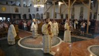 Duminică, 2 iulie, Preasfințitul Părinte Sebastian a slujit Sfânta Liturghie la catedrală, răspunsurile la strană fiind date de corala preoților din Episcopie. În cuvântul de învățătură, Preasfinția Sa a tâlcuit […]